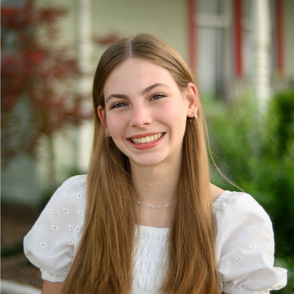 Meet your Posher, Emily